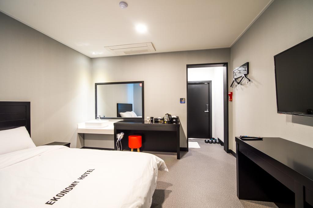 Ekonomy Hotel Sokcho Extérieur photo