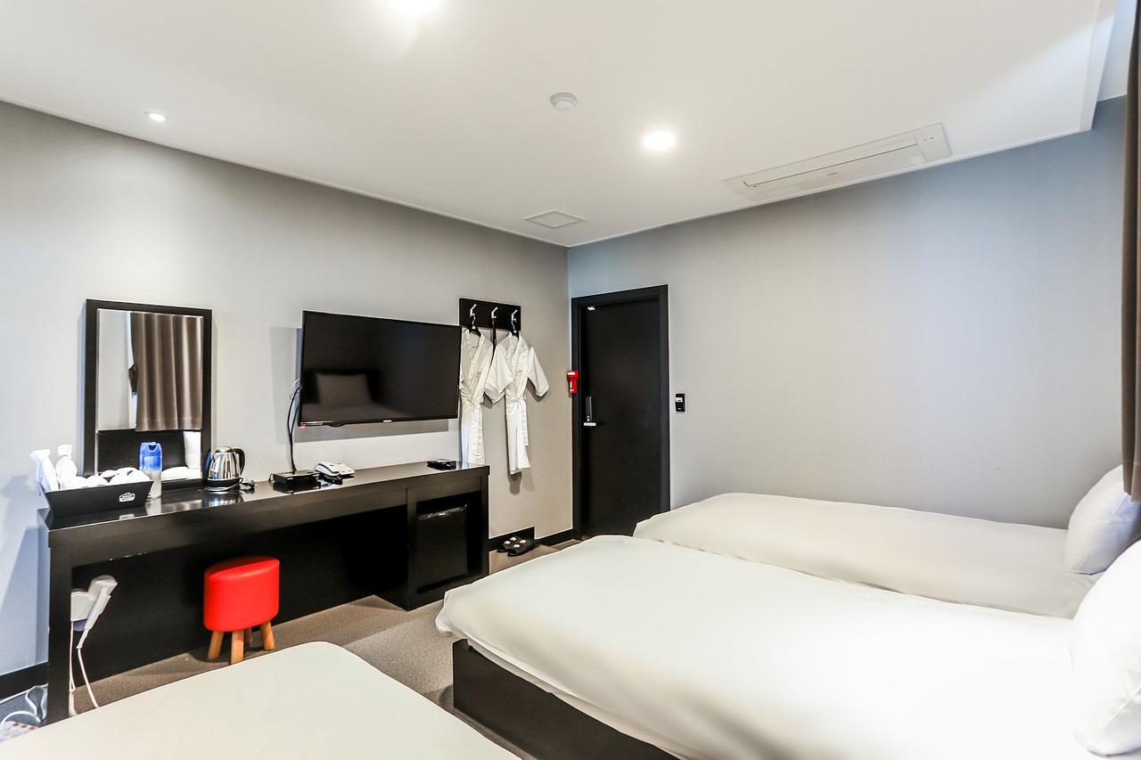Ekonomy Hotel Sokcho Extérieur photo
