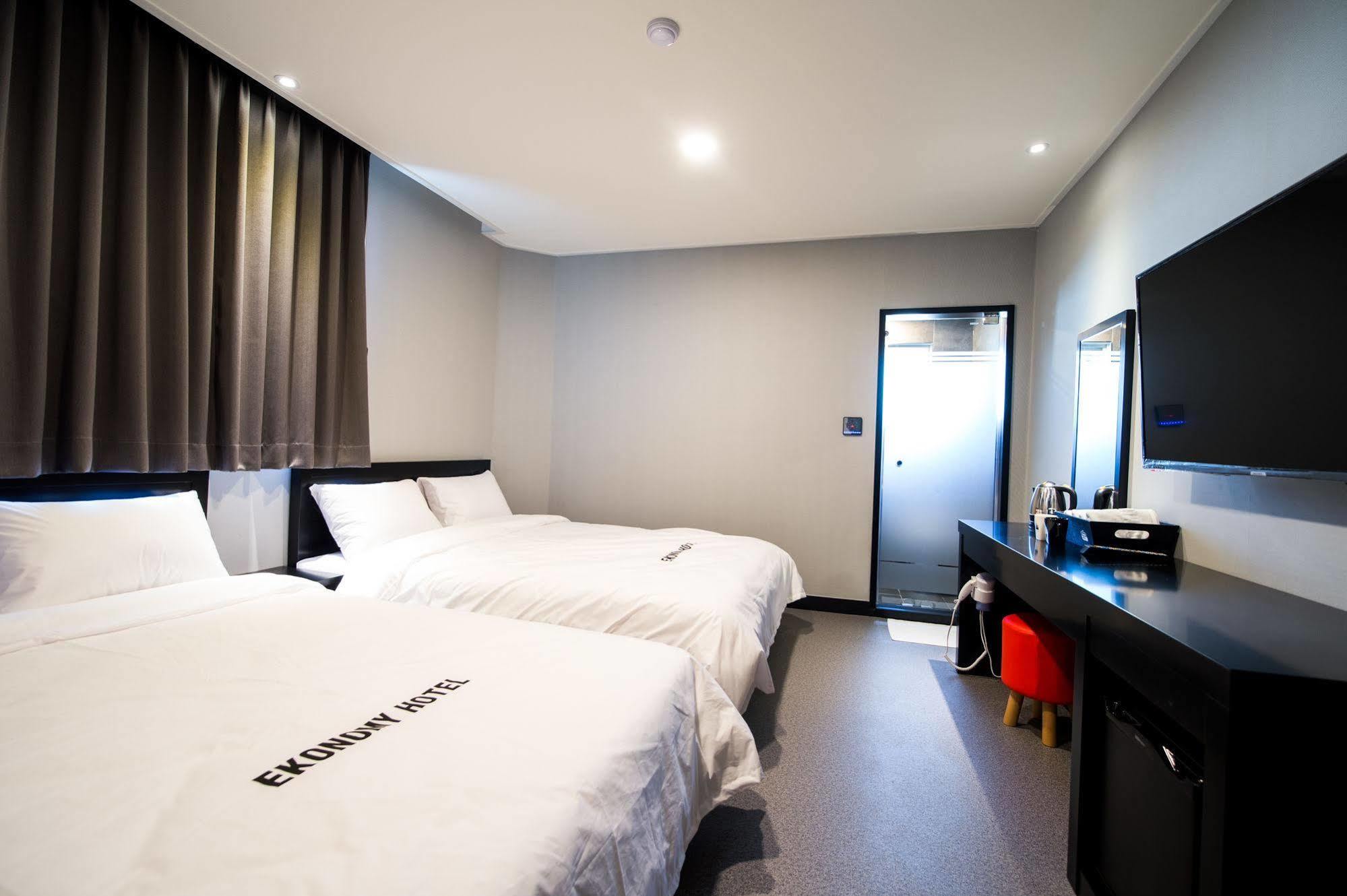 Ekonomy Hotel Sokcho Extérieur photo