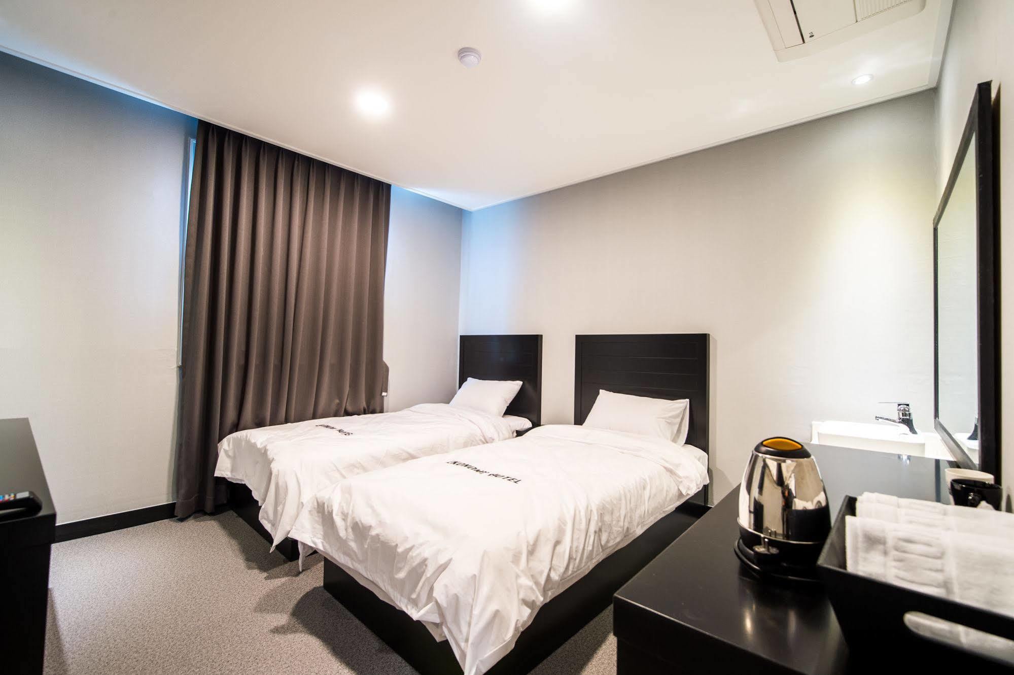 Ekonomy Hotel Sokcho Extérieur photo
