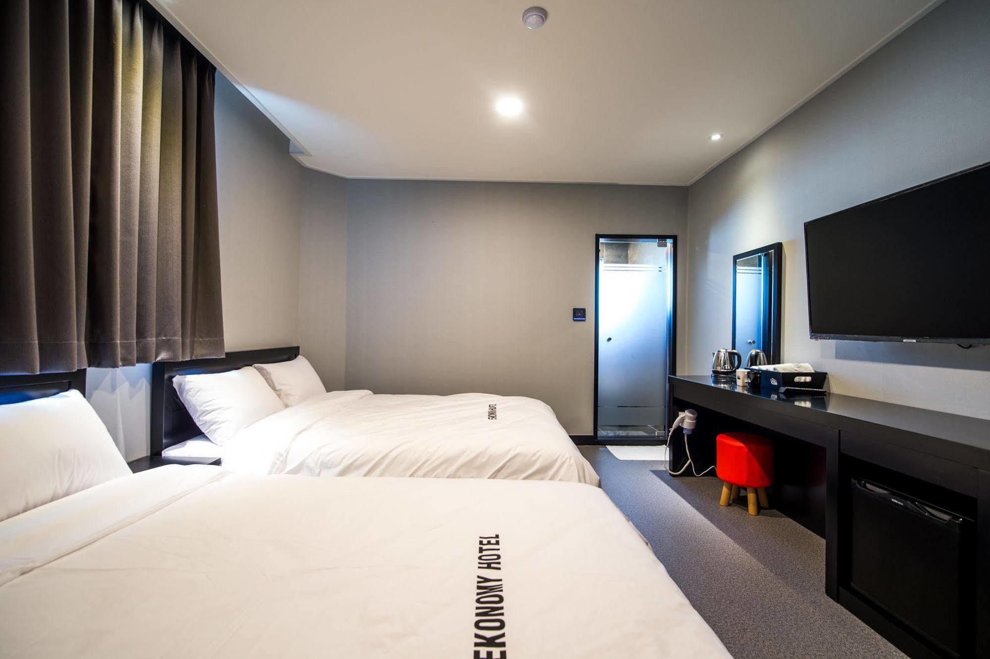 Ekonomy Hotel Sokcho Extérieur photo